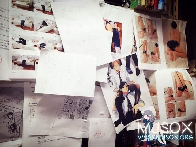 腐女福利：翘臀大长腿来给眼睛吃冰淇淋了