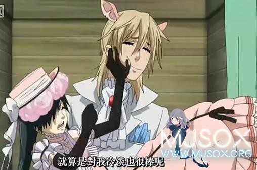 当场就弯了！小伙CJ展上强吻伪娘堪比春宫图