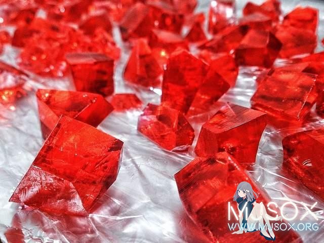 神还原！日本COSER自制可以吃的“贤者之石”